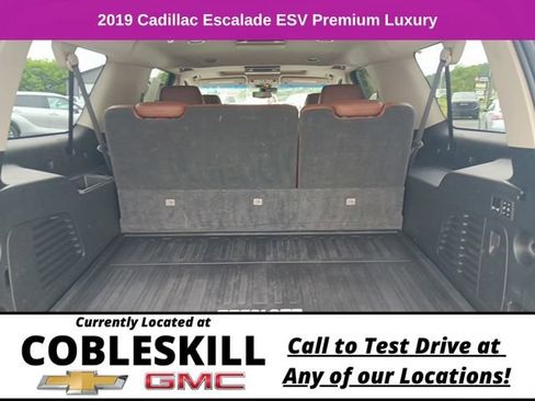 Used 2019 Cadillac Escalade ESV Premium Luxury AWD/4WD image 5