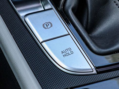 Used 2023 Hyundai Elantra Limited w/ Cargo Package image 40