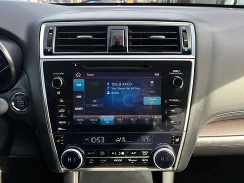 Used 2019 Subaru Outback 3.6R Limited AWD/4WD image 13