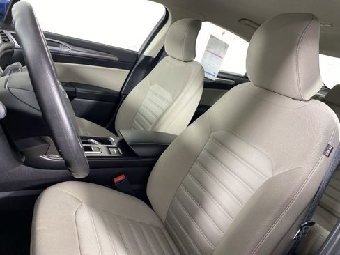 Used 2018 Ford Fusion S image 15