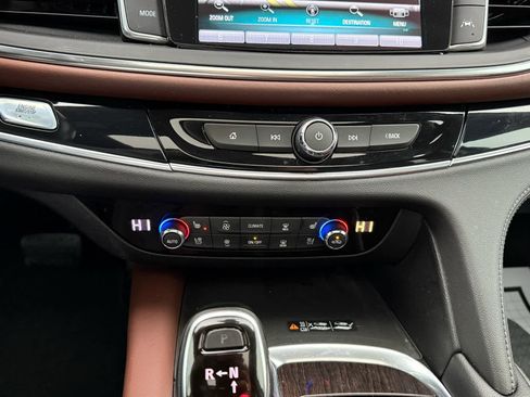Used 2019 Buick Enclave Avenir w/ Avenir Technology Package image 20