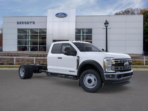 New 2026 Ford F550 4x4 Supercab Super Duty image 7