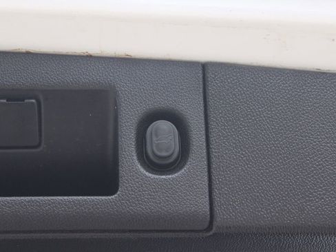 Used 2016 Chevrolet Tahoe LT image 11