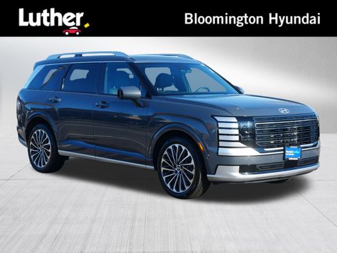 Used 2026 Hyundai Palisade Calligraphy image 1