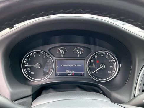 Used 2023 Buick Enclave Essence image 18