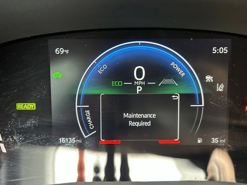 Used 2025 Toyota Camry SE AWD/4WD image 26