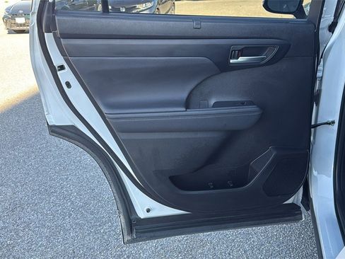 Used 2023 Toyota Highlander XSE image 13