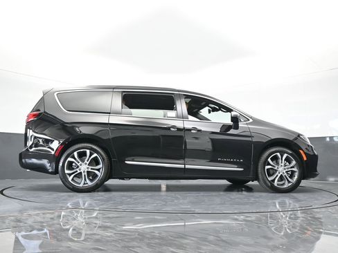 New 2026 Chrysler Pacifica Pinnacle image 69