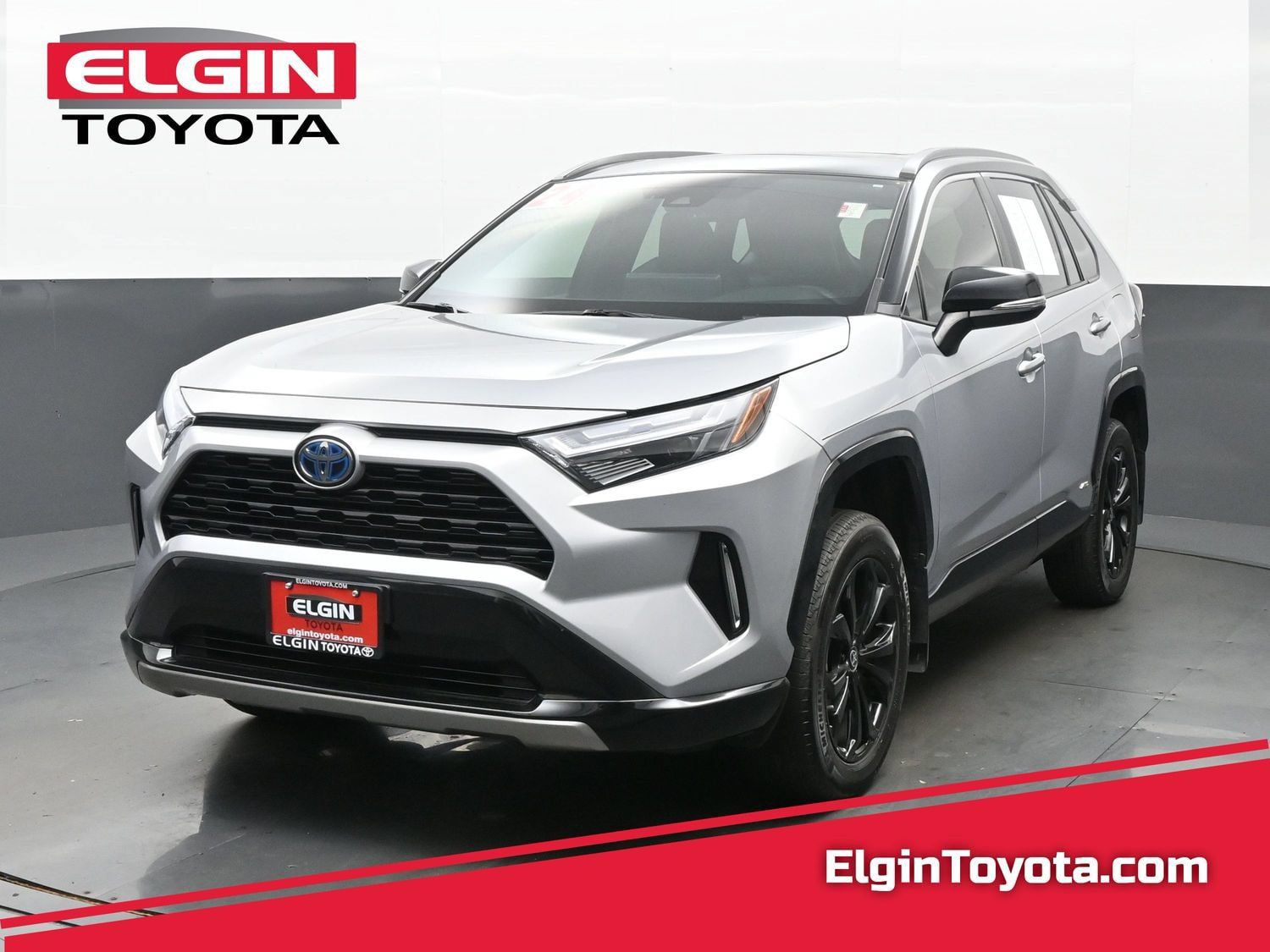 Used 2024 Toyota RAV4 XSE w/ Weather Package AWD/4WD image 1