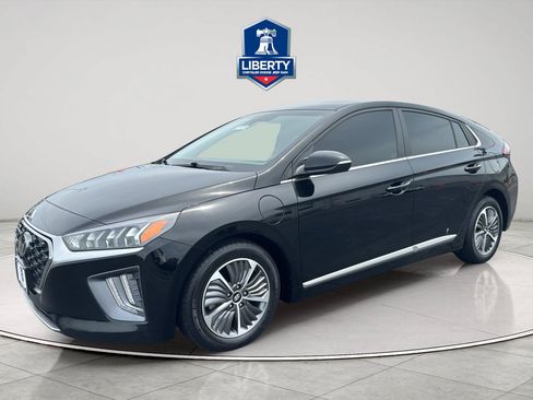 Used 2022 Hyundai Ioniq SEL FWD image 3