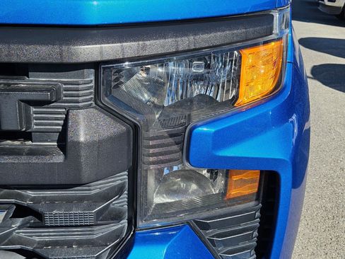 Used 2022 Chevrolet Silverado 1500 Custom AWD/4WD image 10