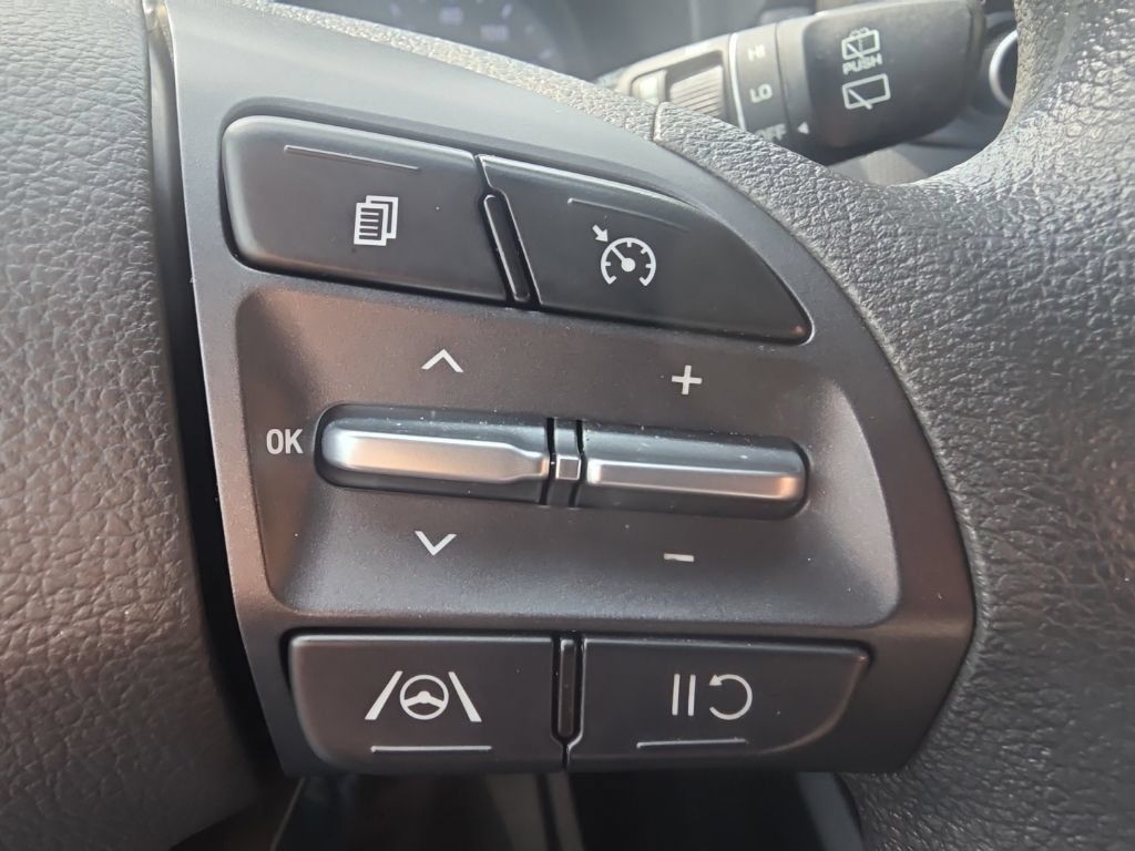 Used 2023 Hyundai Kona SEL w/ Cargo Package AWD/4WD image 7