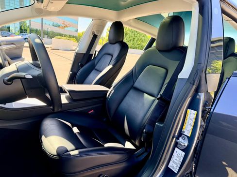 Used 2023 Tesla Model 3 Performance AWD/4WD image 25