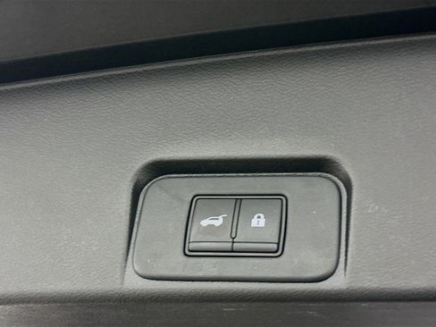 Used 2023 Nissan Rogue SL AWD/4WD image 31