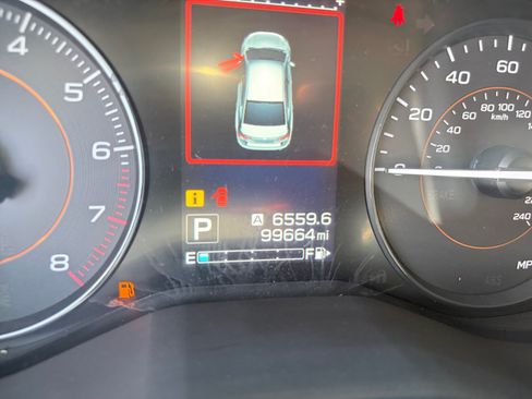 Used 2019 Subaru Crosstrek 2.0i Premium AWD/4WD image 11