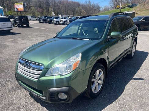 Used 2013 Subaru Outback 2.5i Premium image 2