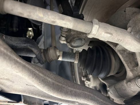 Used 2017 Land Rover Range Rover Evoque SE Premium image 23