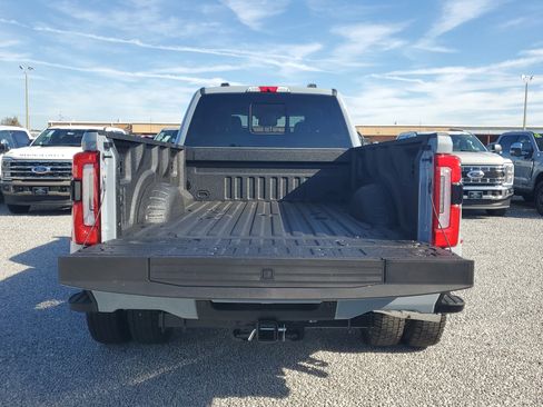 New 2026 Ford F450 Platinum w/ Platinum Plus Package image 10
