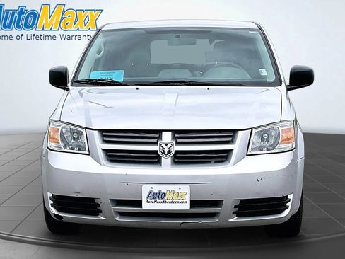 Used 2010 Dodge Grand Caravan SE FWD image 2