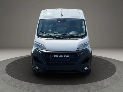 Used 2025 RAM ProMaster 2500 w/ Convenience Group FWD image 9