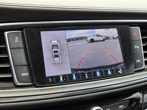 Used 2021 Buick Enclave Avenir w/ Avenir Technology Package FWD image 27