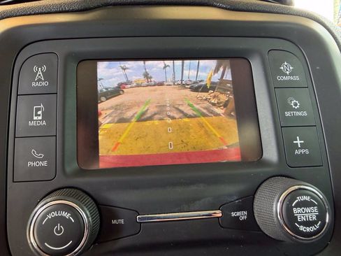 Used 2018 Jeep Renegade Sport w/ Power & Air Group AWD/4WD image 13
