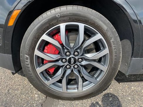 Used 2023 Cadillac XT5 Sportv w/ Technology Package AWD/4WD image 25