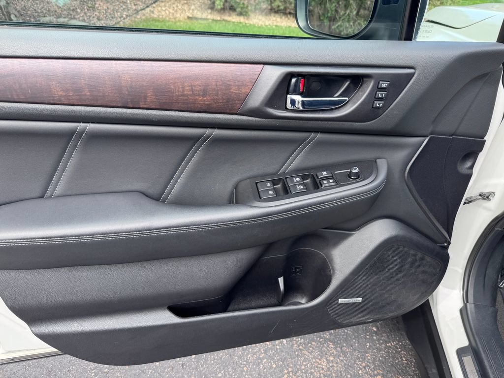 Used 2019 Subaru Outback 2.5i Limited w/ Popular Package #2 AWD/4WD image 18