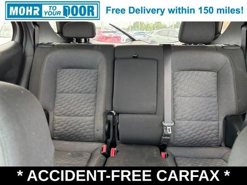 Used 2018 Chevrolet Equinox LT FWD image 34