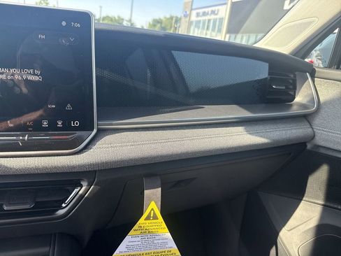 New 2025 Volkswagen Tiguan S AWD/4WD image 9