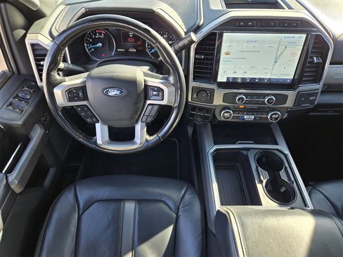 Used 2022 Ford F350 Platinum w/ FX4 Off-Road Package image 25