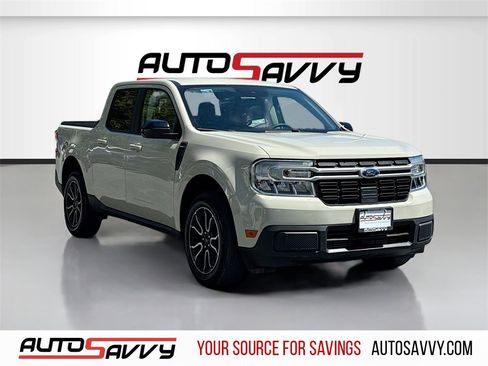 Used 2024 Ford Maverick Lariat image 1