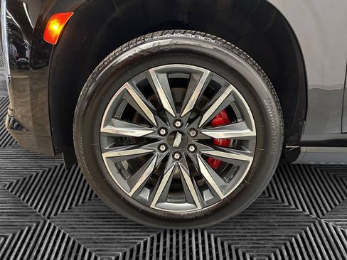 Used 2022 Cadillac Escalade Sport Platinum w/ Heavy-Duty Trailer Package AWD/4WD image 14