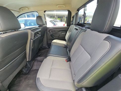 Used 2017 Nissan Titan S RWD image 19