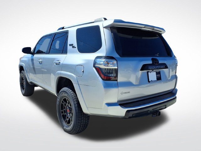 Used 2017 Toyota 4Runner TRD Off-Road Premium AWD/4WD image 17