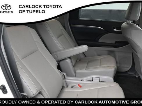 Used 2018 Toyota Highlander Limited FWD image 44