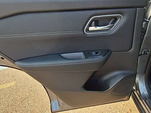 New 2026 Nissan Rogue Platinum w/ Platinum Premium Package image 38