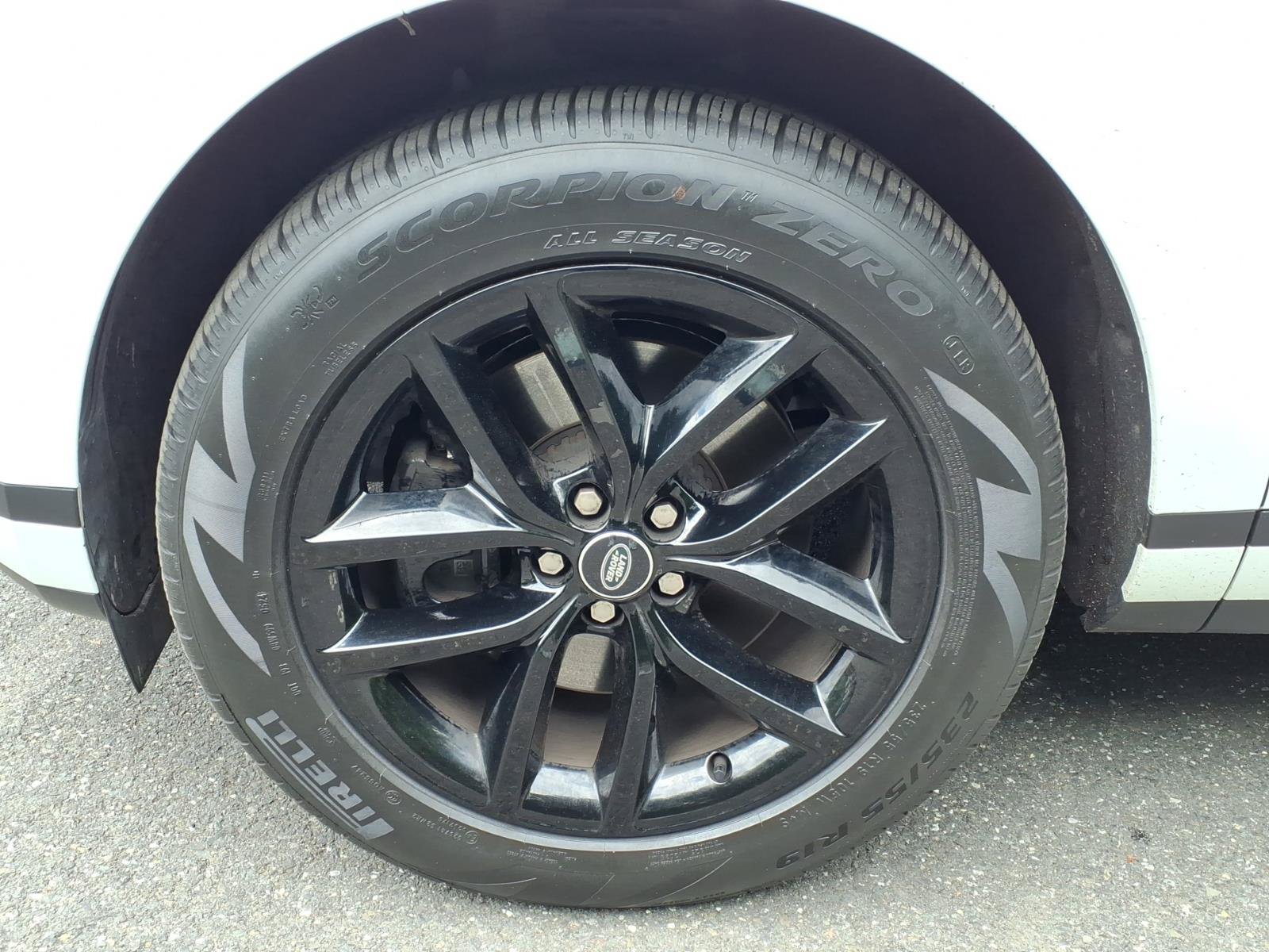 Certified 2026 Land Rover Range Rover Evoque S AWD/4WD image 9