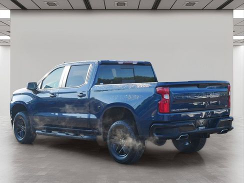 Used 2021 Chevrolet Silverado 1500 LT Trail Boss w/ Convenience Package II AWD/4WD image 4