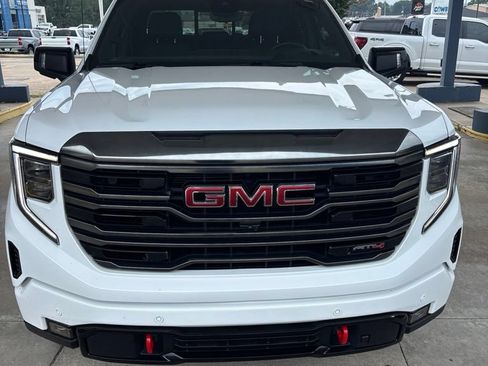 Certified 2024 GMC Sierra 1500 AT4 w/ Technology Package AWD/4WD image 2