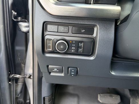 Used 2024 Ford F350 Lariat w/ Tremor Off-Road Package AWD/4WD image 18