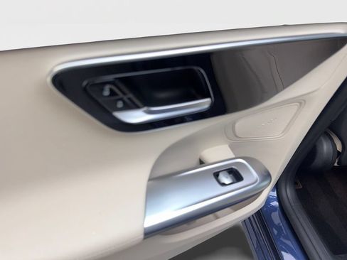 Used 2024 Mercedes-Benz C 300 Sedan image 35