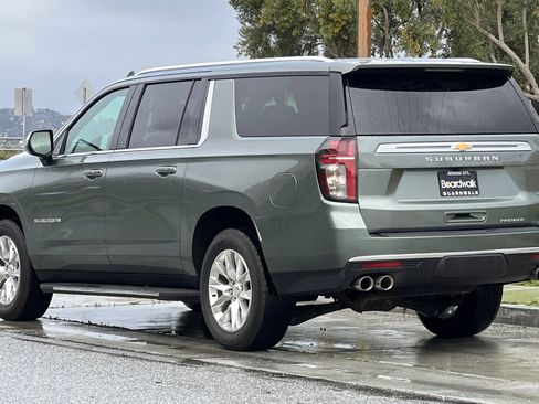 Used 2023 Chevrolet Suburban Premier AWD/4WD image 6
