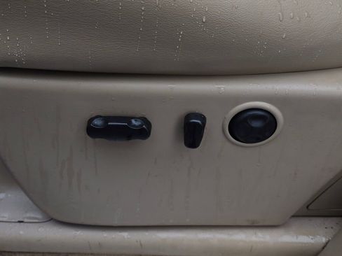 Used 2013 Chevrolet Silverado 1500 LTZ w/ Max Trailering Pack image 29