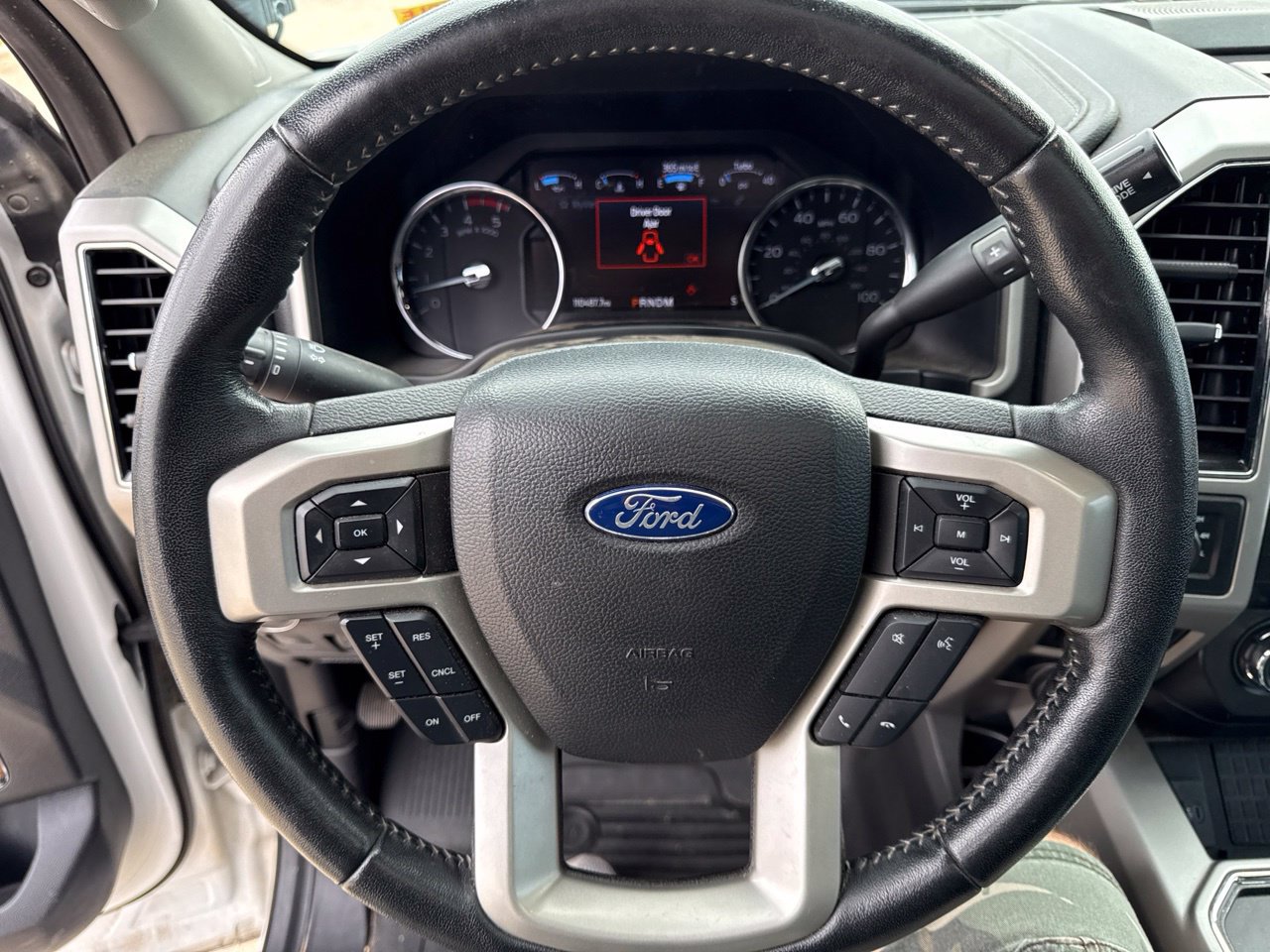 Used 2021 Ford F250 Lariat w/ Tremor Off-Road Package AWD/4WD image 22
