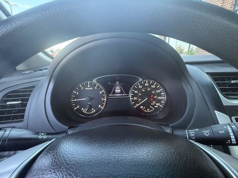 Used 2016 Nissan Altima 2.5 S w/ Power Driver Seat Package FWD image 8