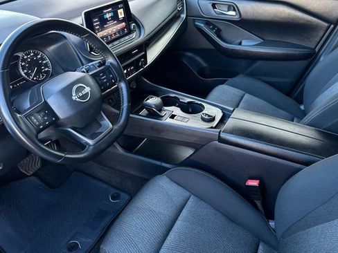 Used 2025 Nissan Rogue SV AWD/4WD image 10