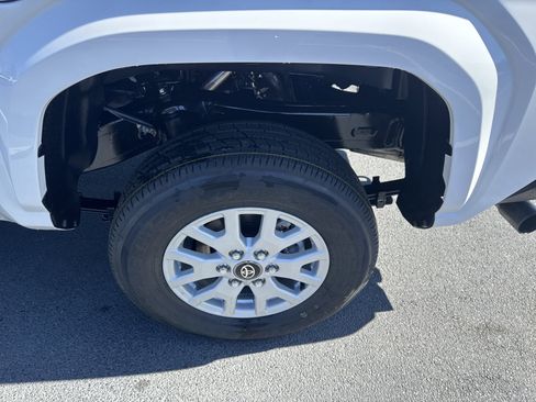 New 2026 Toyota Tacoma 4x4 Double Cab image 12