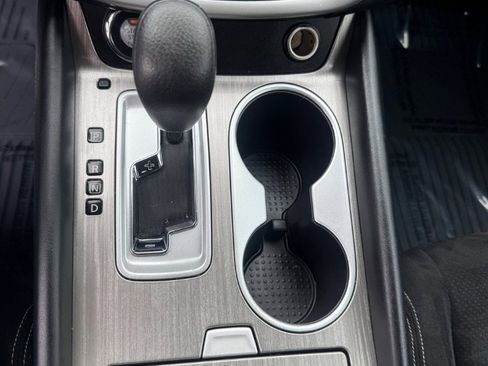 Used 2017 Nissan Murano S w/ Navigation Package image 16