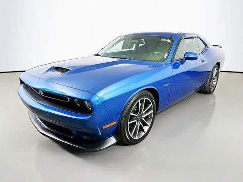 Used 2023 Dodge Challenger R/T image 3